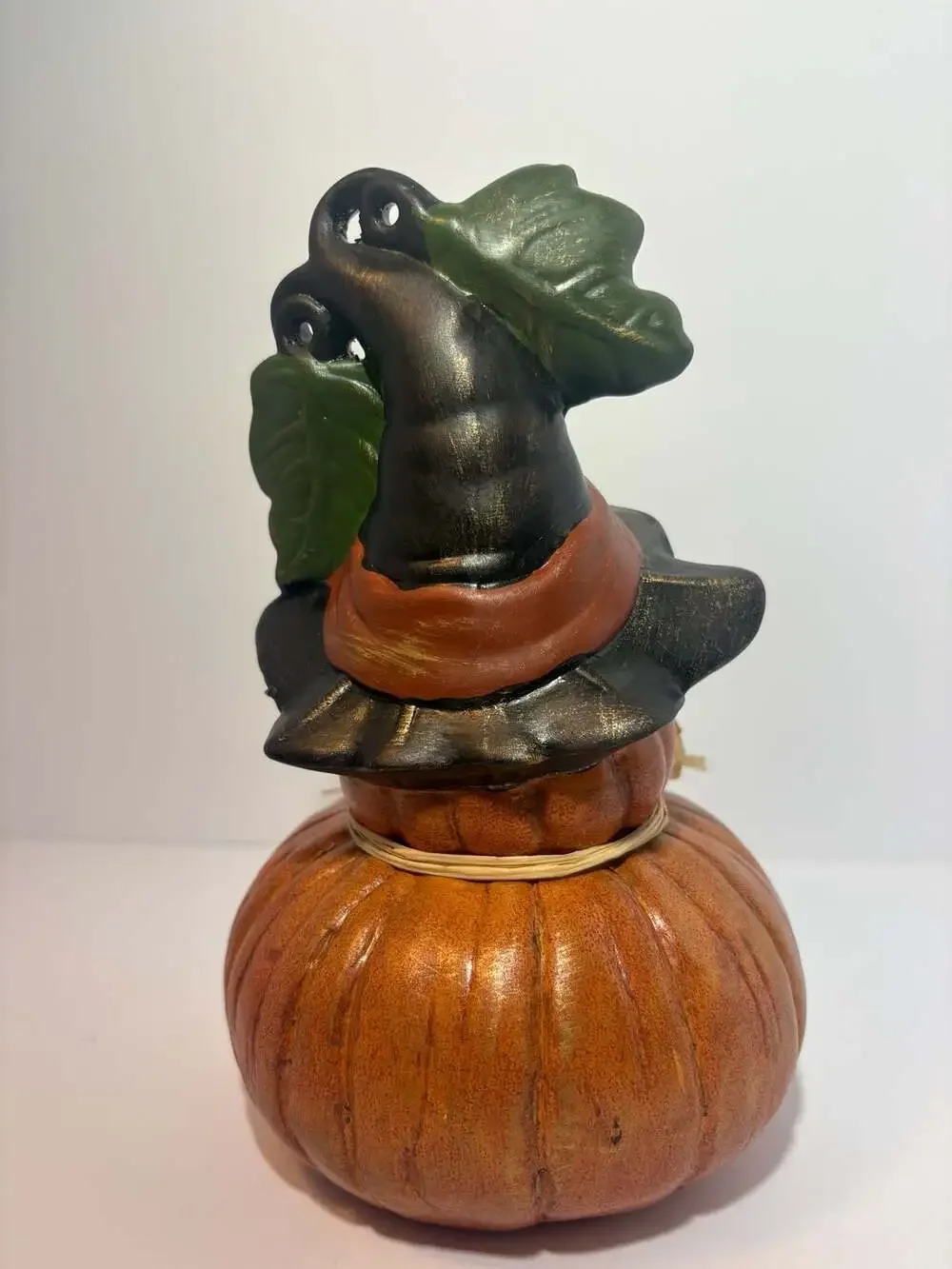 Pier 1 Whimsical Jack-O-Lantern Pumpkin Figurine Wearing Witch Hat and Straw Bow